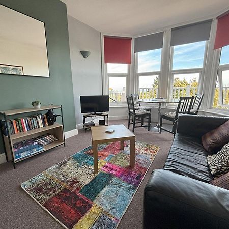 Seabreeze Apartment Істборн Екстер'єр фото